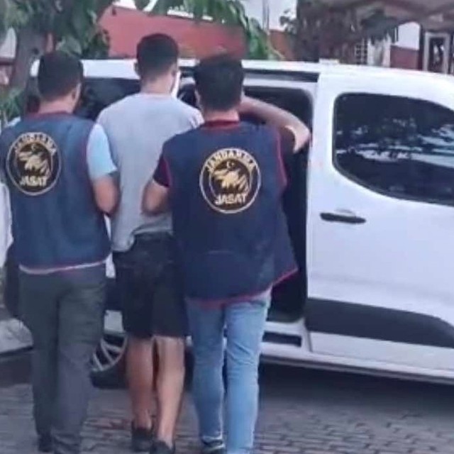 26 yıl 1 ay hapis cezası bulunan firari hükümlü kıskıvrak yakalandı
