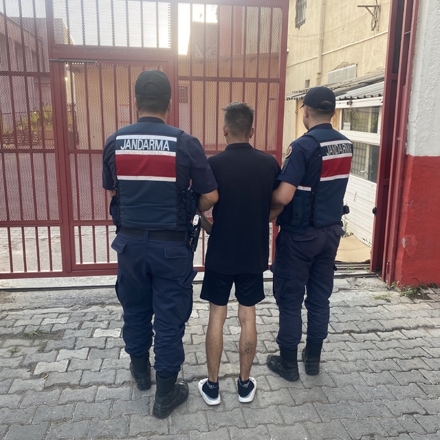 Hırsızlık suçundan aranan şahıs İncirliova'da yakalandı