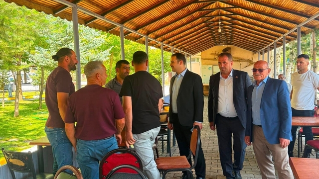 Demirözü Kaymakamı Ahat'ın Gökçedere mesaisi