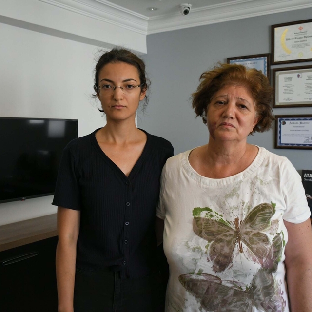 Anne ile 2 çocuğunu dövüp bıçaklayan baba ve oğlu tutuklandı