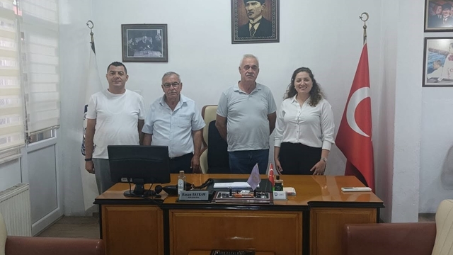 Burhaniye'de Sağlık Müdürü Akbey, Esnaf Odasını ziyaret etti