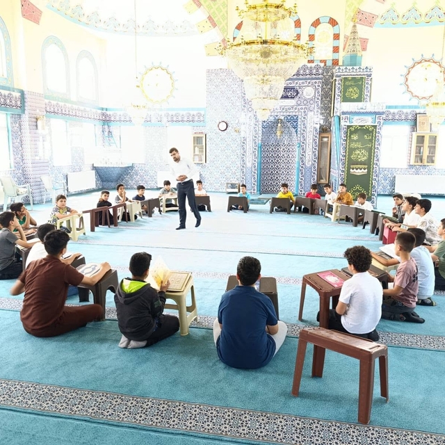 Edremit Şehitlik Camii Yaz Kur'an kursu öğrencilerine bağımlılıkla mücadele...