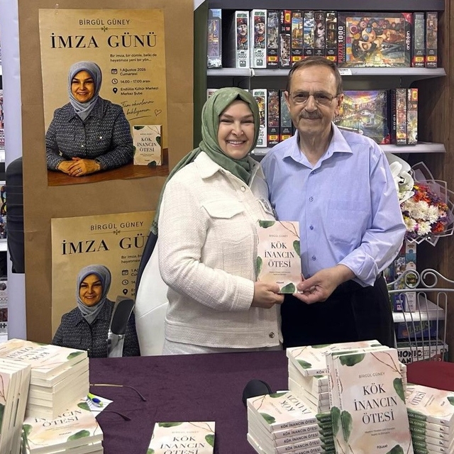 Samsun'da imza günü
Birgül Güney, "Kök İnancın Ötesi" kitabını okurları içi...