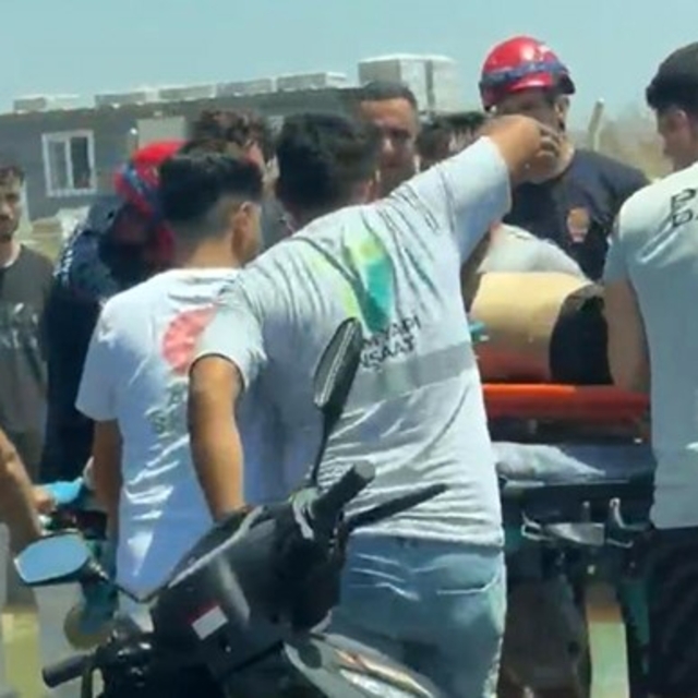 Adana'da sulama kanalına düşen kişi hastaneye kaldırıldı
