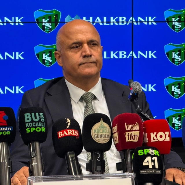 Kocaelispor Başkanı Durul'dan Keita Açıklaması: Bir kıza aşık olmuş, yurt d...