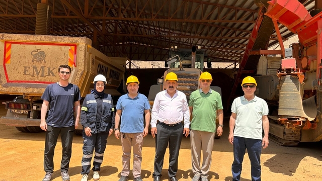 Hakkari'de maden firmalarına ziyaret