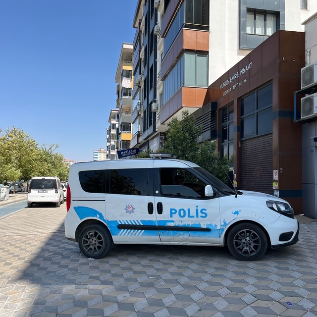 Silahlı kavgada ağır yaralandı