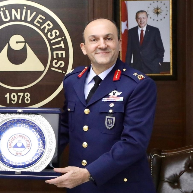 Kayseri Garnizon Komutanı emekliye sevk edildi