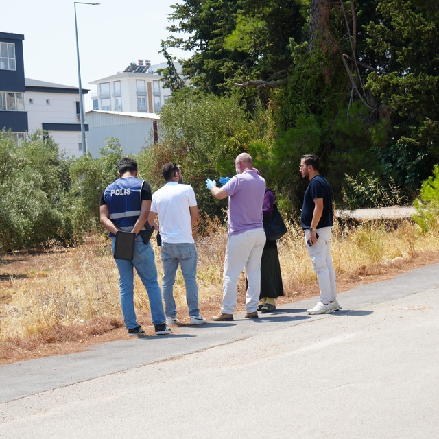 Antalya'da 25 yaşındaki genç ağaçlık alanda elleri arkadan bağlı halde ölü...