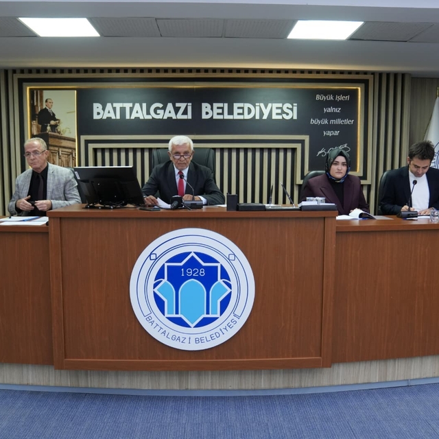 Battalgazi'de yol çalışmaları ilçe genelinde sürüyor