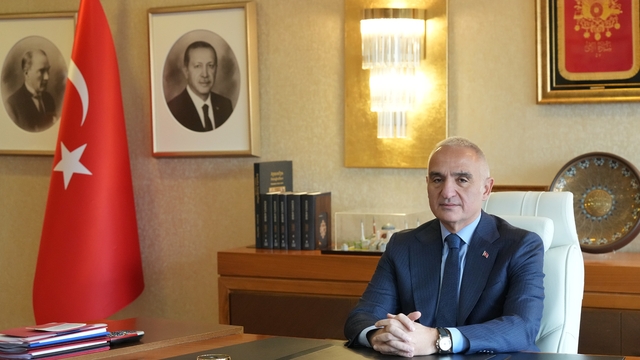 Bakan Ersoy: "Tralleis'te 2 bin yıllık antik havuzu gün yüzüne çıkardık"