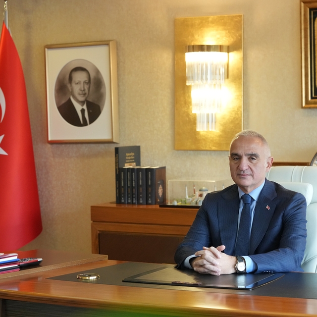 Bakan Ersoy: "Tralleis'te 2 bin yıllık antik havuzu gün yüzüne çıkardık"