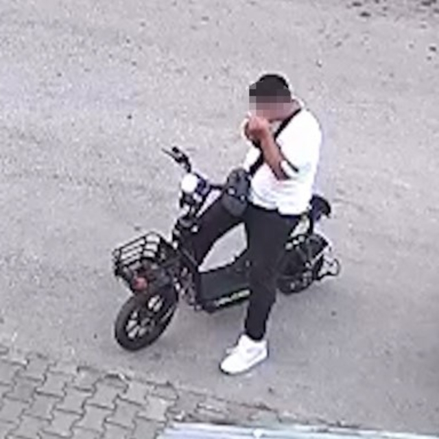 Yavru kediyi önce öpüp sonra boğmuştu, gözaltına alındı