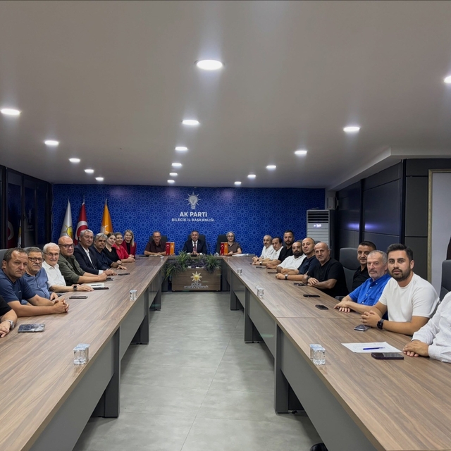 AK Parti'de yol haritası belirlendi