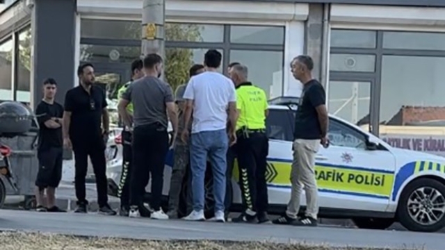 390 bin TL ceza yazılan ehliyetsiz sürücü, polislere bağırarak tepki gösterdi