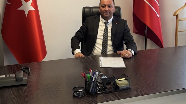 CHP Eskişehir İl Başkanı Kılıç'tan imalı paylaşım
Volkan Enver Kılıç: "Kalmak sabredenlerin, gitmek korkakların işidir"