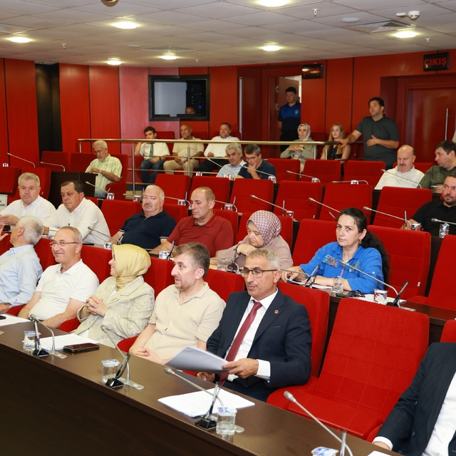 Gebze Meclisi'nden üniversitelilere 12 bin TL destek