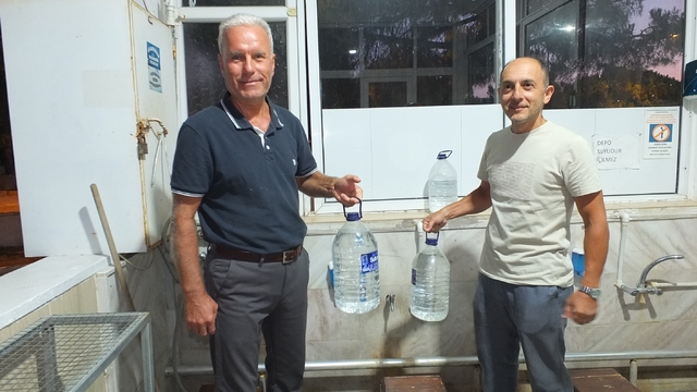 Burhaniye'de su sıkıntısı bezdirdi