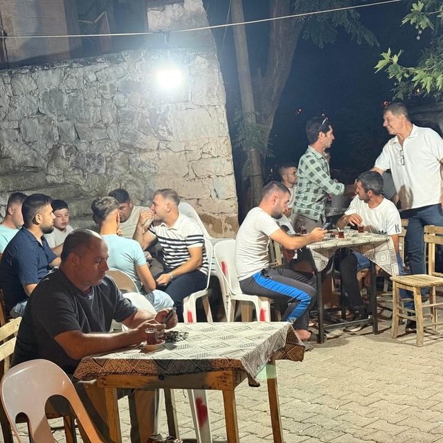 Gömeç'te siyasiler yangın mağdurlarını yalnız bırakmadı