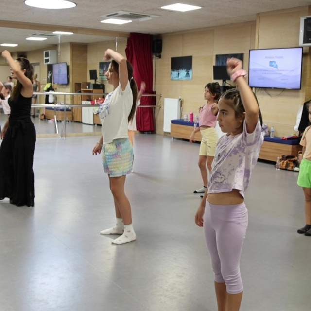 Yaz sanat kursları çocukları ve gençleri sanatla buluşturuyor