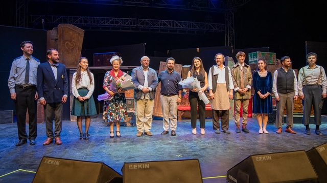 Açıkhava'da 'cimri'ye alkış yağmuru