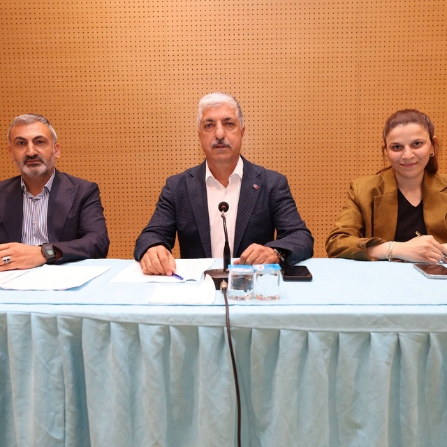 Dilovası meclisinde yatırımlar masaya yatırıldı