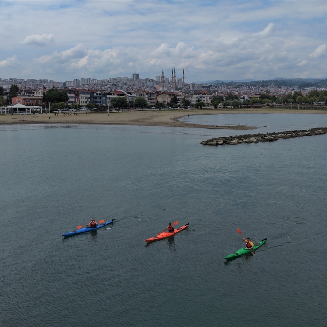 Tatilcilerin yeni rotası Ordu plajları
Ordu'nun ücretsiz ve güvenli plajlar...