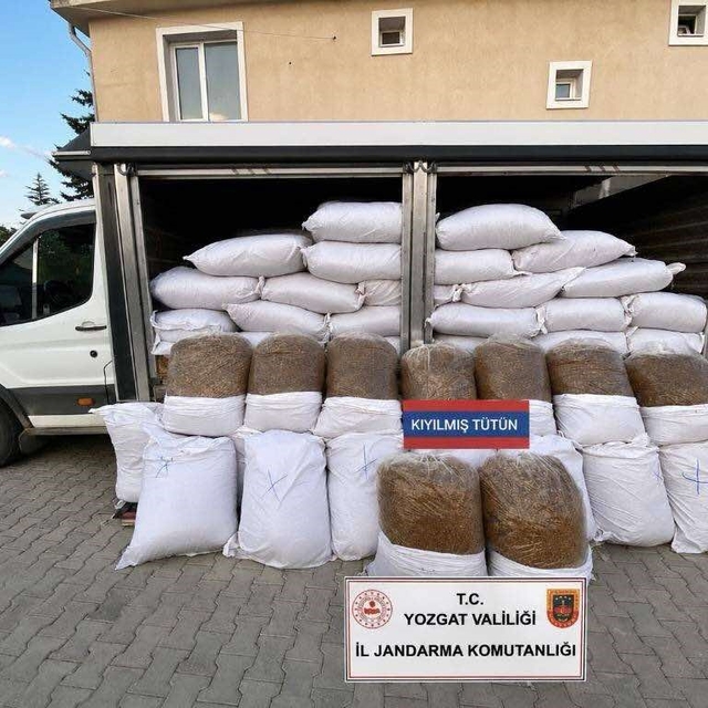 Yozgat'ta piyasa değeri 1 milyon 440 bin lira olan kaçak tütün ele geçirild...