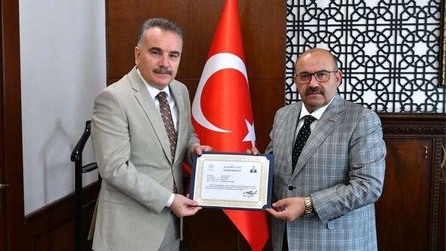 Edremit Kaymakamı Ahmet Odabaş'tan Vali Ustaoğlu'na veda ziyareti