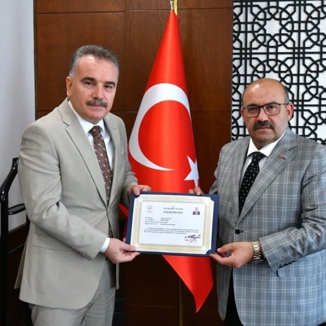 Edremit Kaymakamı Ahmet Odabaş'tan Vali Ustaoğlu'na veda ziyareti