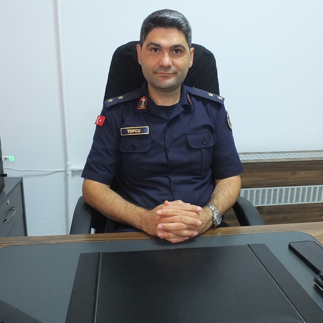 Burhaniye'de Jandarma Komutanı Topçu görevine başladı