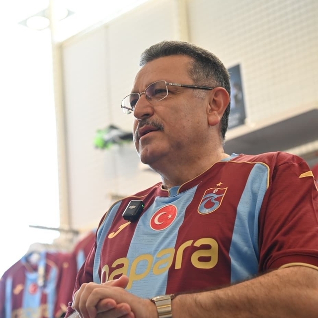 Büyükşehir Belediye Başkanı Genç 6 bin 661 forma ile forma alım kampanyasın...