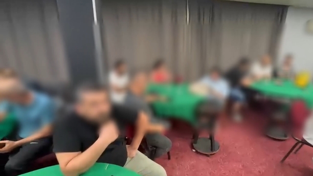 Manisa'da düğün salonu görünümlü kumarhaneye baskın