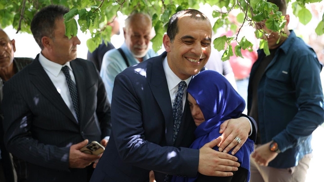 Vali Taşolar Tuzluca'da vatandaşlarla bir araya geldi