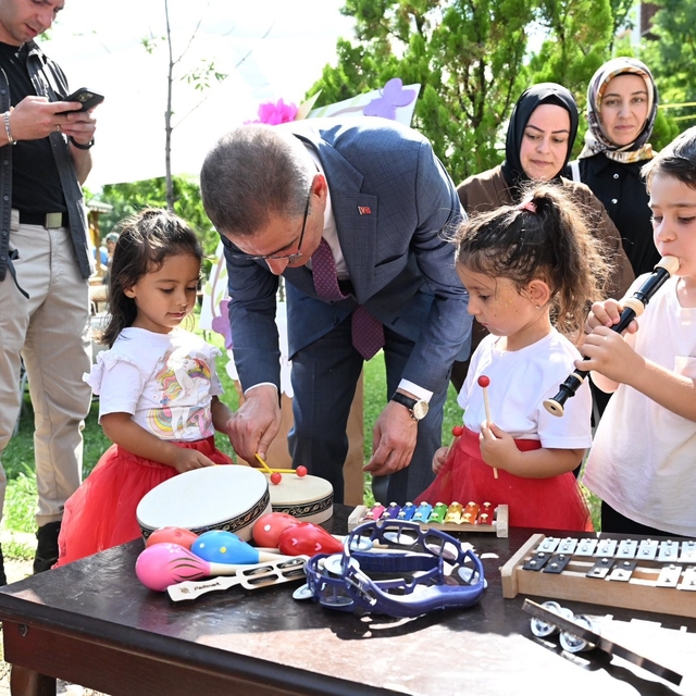 Vali Baruş, Oltu'da ADEM dönem sonu sergisinin açılışını yaptı