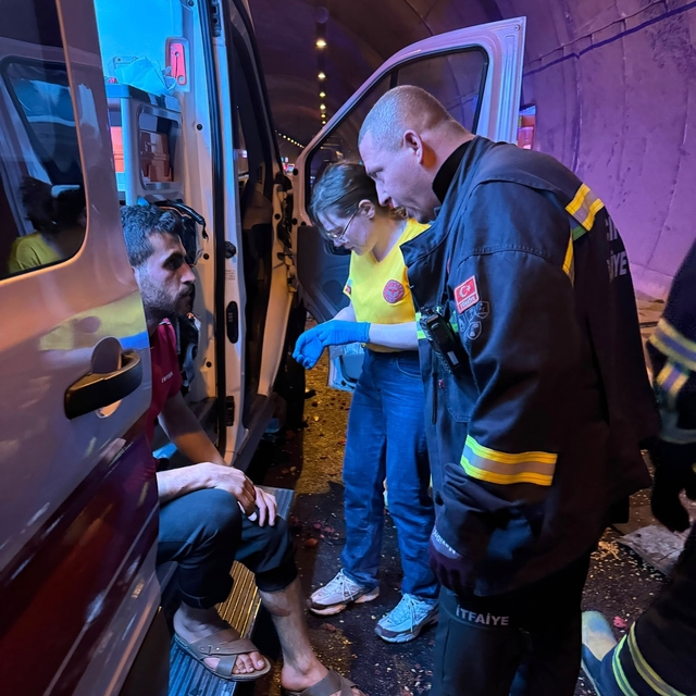 İstanbul-İzmir Otoyolu tünelinde kaza: 2 yaralı