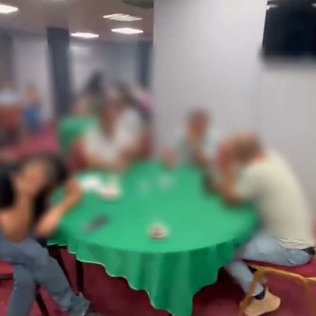 Düğün salonu görünümlü kumarhaneye polis baskını