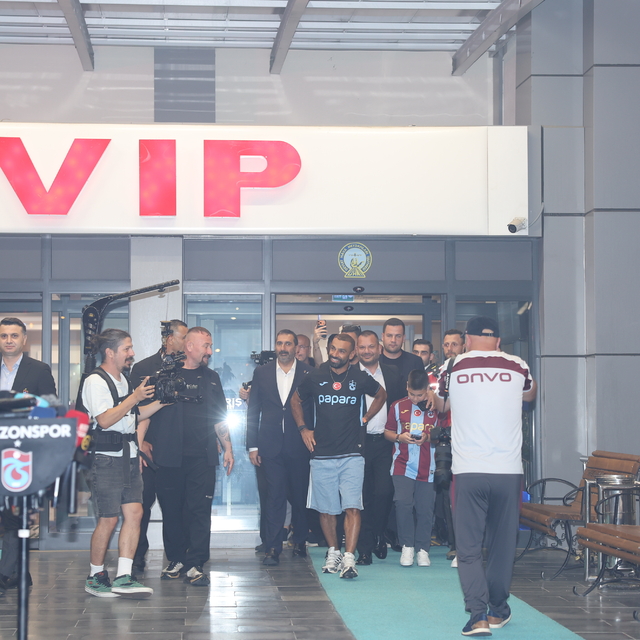 Trabzon'da Salah'a coşkulu karşılama