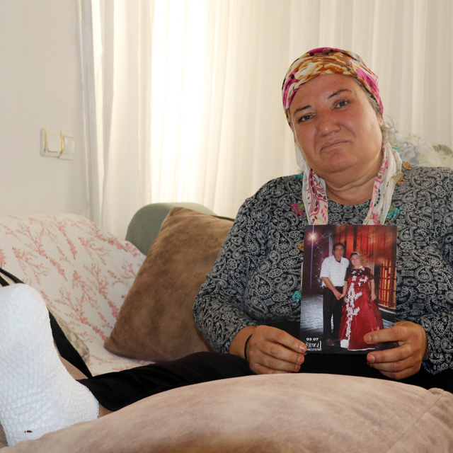 Yoğun bakımdayken eşi terk etti; tek isteği iyileşip çocuklarının başında o...