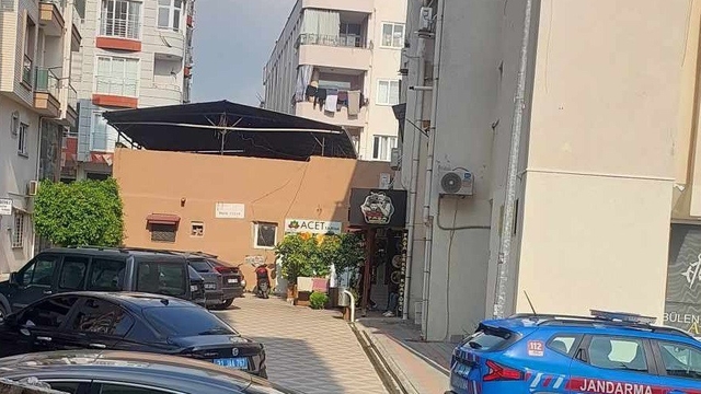 Genç kadın uzman çavuşun silahıyla intihara kalkıştı