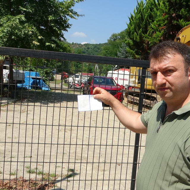 Başına dert olan lüks cip satışa çıkarıldı