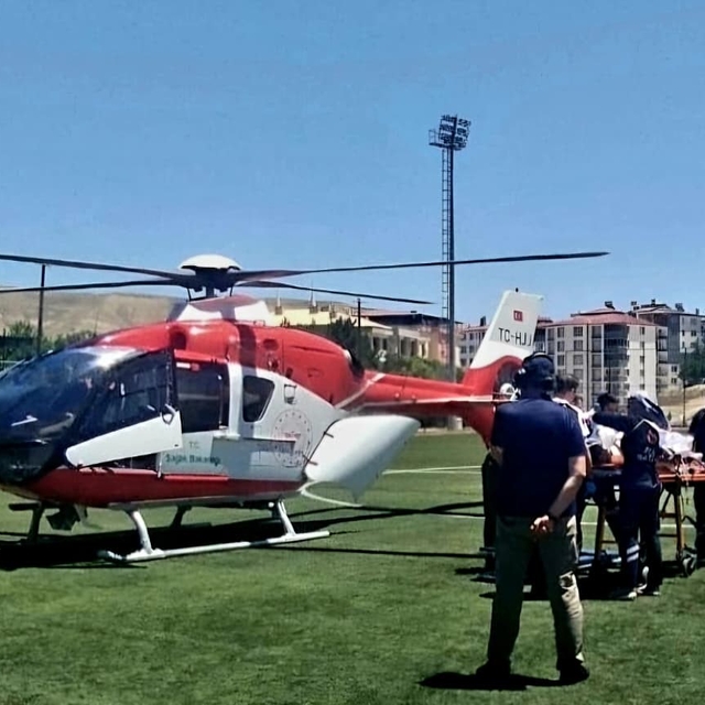 Kalp krizi geçiren hasta hava ambulansıyla Malatya'ya sevk edildi