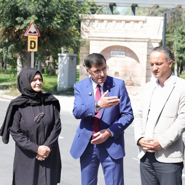 Kütahya Belediye Başkanı Kahveci, Maltepe Mahallesi'nde incelemelerde bulun...