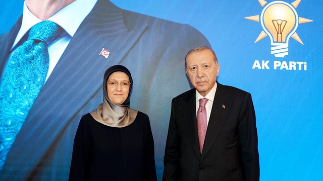 Rektör Kibar'dan Cumhurbaşkanı Erdoğan'a MCBÜ vizyonu sunumu