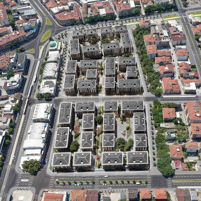Mahalle bazlı kentsel dönüşümde 17 Ağustos depreminin yıl dönümünde yıkım b...