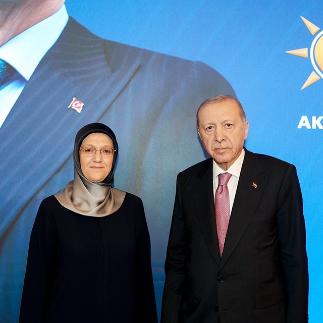 Rektör Kibar'dan Cumhurbaşkanı Erdoğan'a MCBÜ vizyonu sunumu