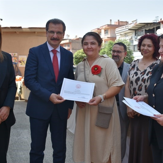 El emeği ürünler büyük beğeni topladı