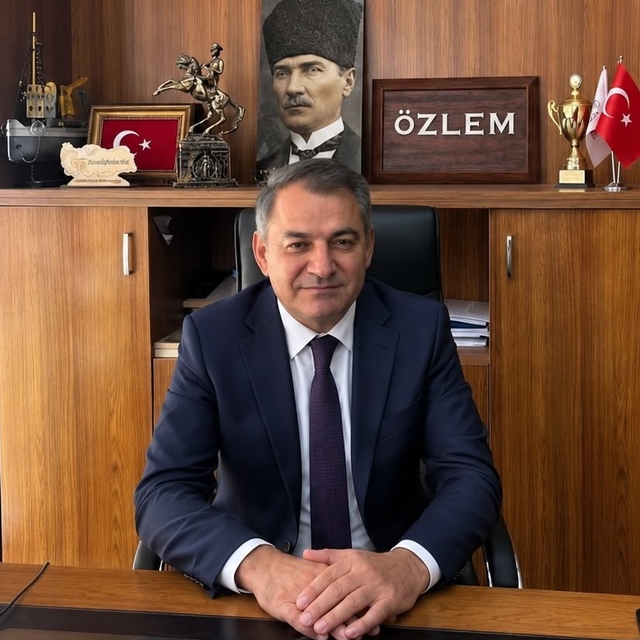 Vezirköprü TSO'da seçim heyecanı başladı
Başkanlığa ilk aday Hayati Ağca