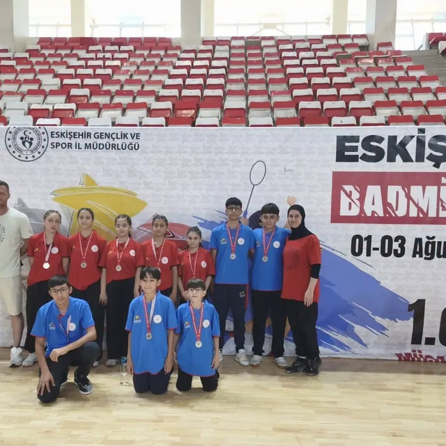 Sivaslı sporcular final biletini aldı