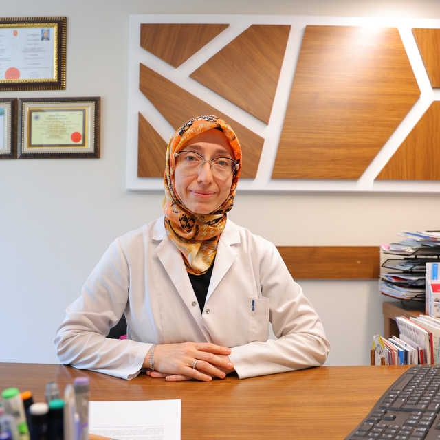 Doktordan sıcak hava uyarısı: Sıvı kaybına dikkat
Dr. Şengül: "Küçük çocukl...